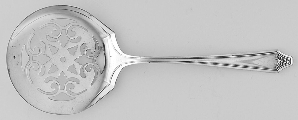 Elizabeth (Silverplate, 1918) Tomato Server, Solid Piece by Oneida Silver-1