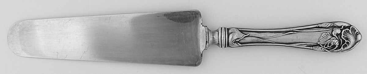 Flower De Luce (Silverplate, 1904) Pie Server with Silverplate Blade by Oneida Silver-1