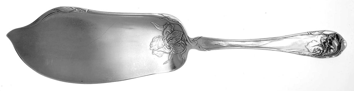 Flower De Luce (Silverplate, 1904) Large Solid Fish Serving Knife by Oneida Silver-1