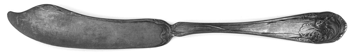 Flower De Luce (Silverplate, 1904) Flat Handle Master Butter Knife by Oneida Silver-1