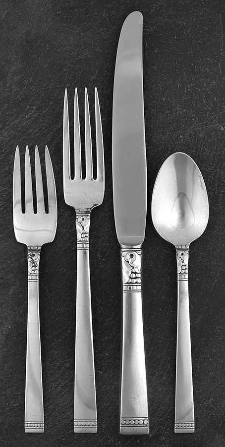 Forever (Silverplate, 1939) 4 Piece Place Setting by Oneida Silver-1