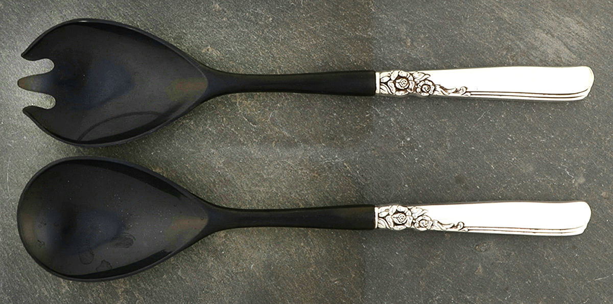 Gay Adventure (Silverplate, 1955) Plastic Bowl 2-Piece Salad Set by Oneida Silver-1