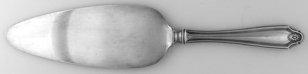 Georgian (Silverplate, 1912) Pie Server with Silverplate Blade by Oneida Silver-1