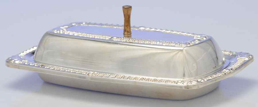 Georgian (Silverplate, Hollowware) 1/4 Pound Covered Butter & Liner by Oneida Silver-1