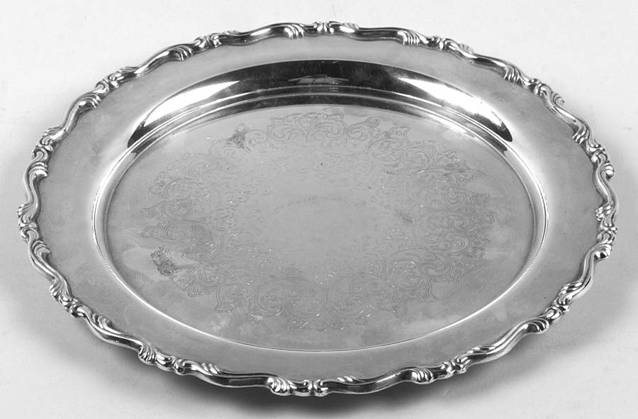 Georgian Scroll (Silverplate, Hollowware) 10" Round Tray by Oneida Silver-1