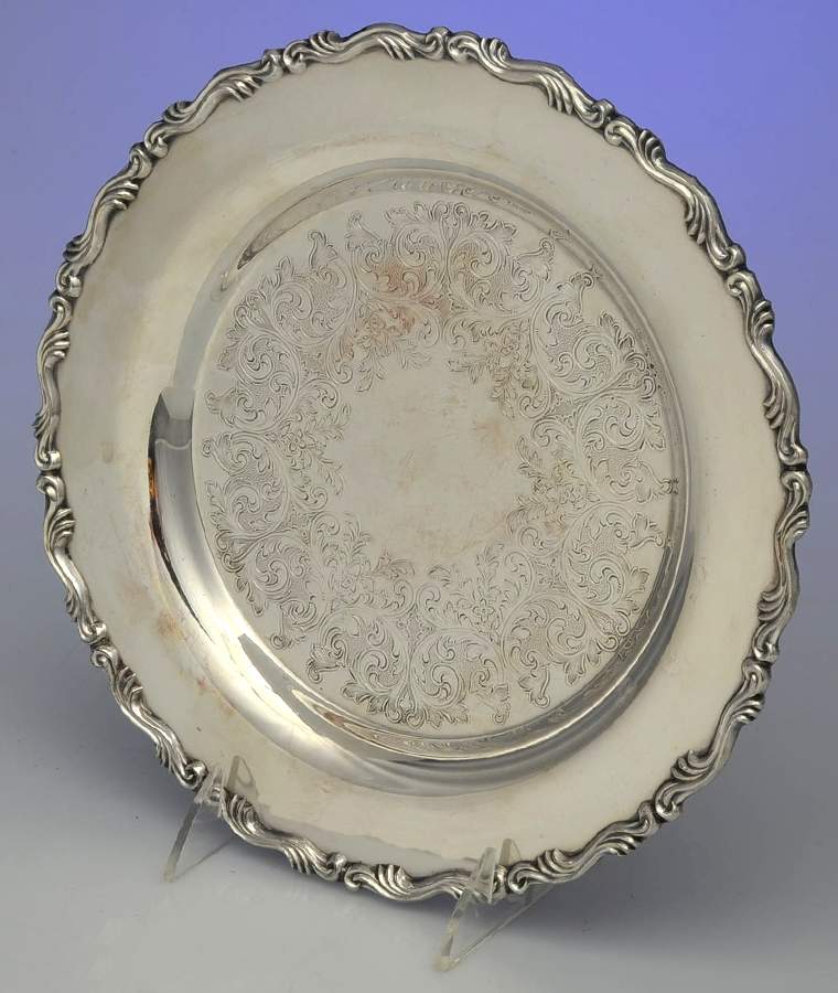 Georgian Scroll (Silverplate, Hollowware) 10" Round Tray by Oneida Silver-1