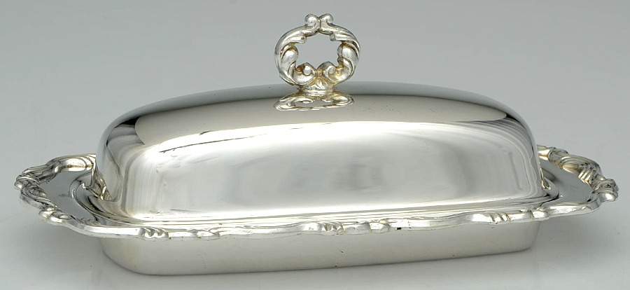 Georgian Scroll (Silverplate, Hollowware) 1/4lb Covered Butter with Liner by Oneida Silver-1