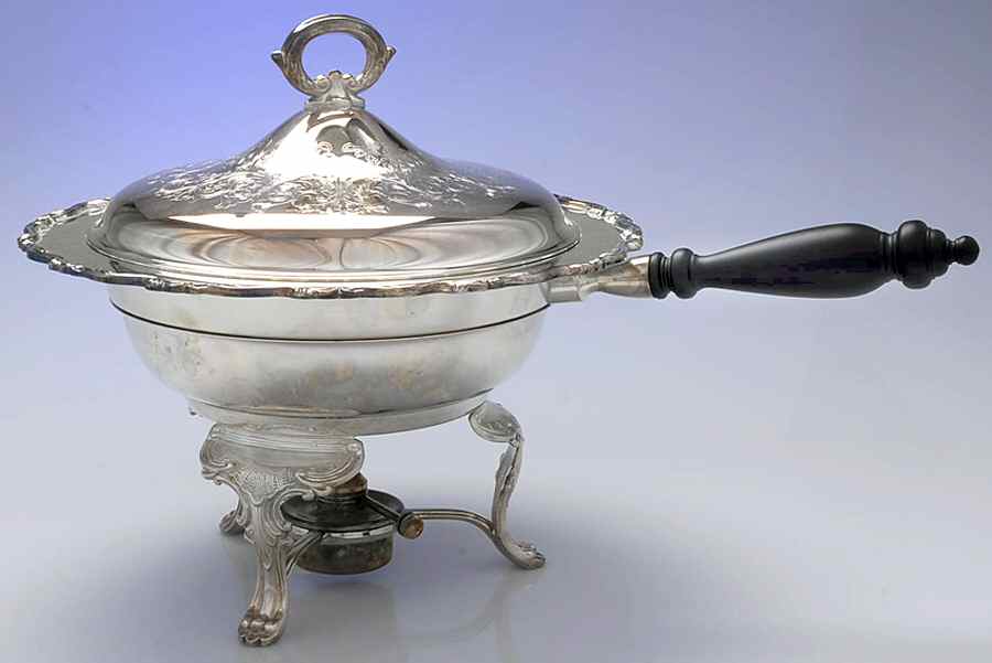 Georgian Scroll (Silverplate, Hollowware) Chafing Dish W/Lid, Liner, Stand & Burner by Oneida Silver-1