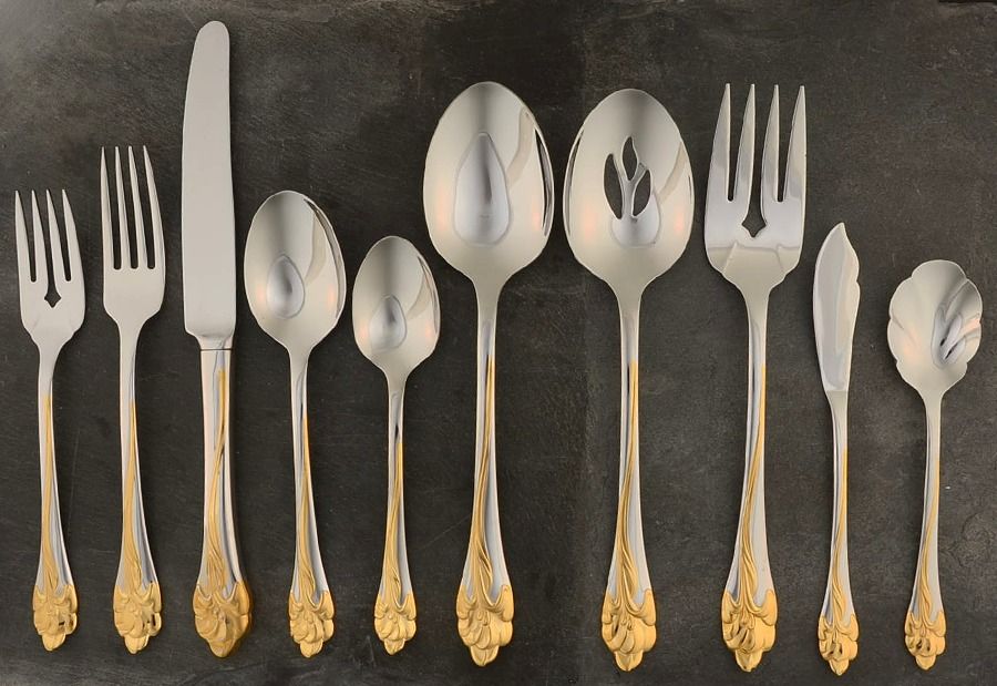 Golden Amaryllis (Stainless, Gold Accent) 45 Piece Starter Set by Oneida Silver-1
