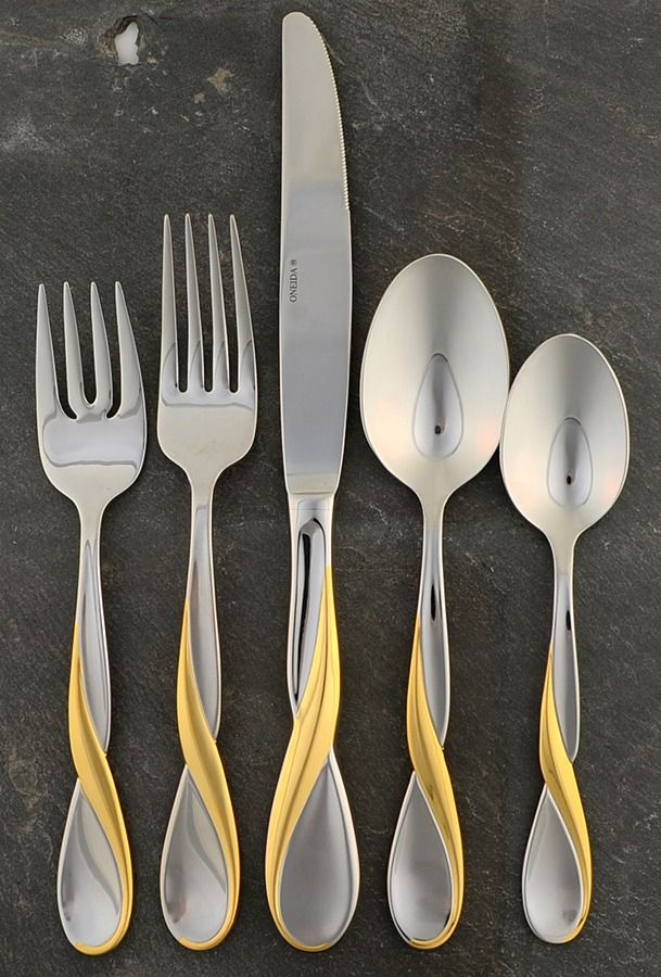 Golden Aquarius (Stainless, Gold Accent) 5 Piece Place Setting by Oneida Silver-1
