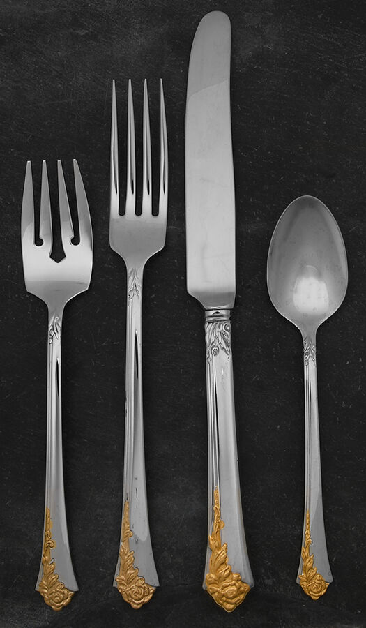 Golden Damask Rose (Stainless, Gold Accent Back-Fr) 4 Piece Place Setting by Oneida Silver-1