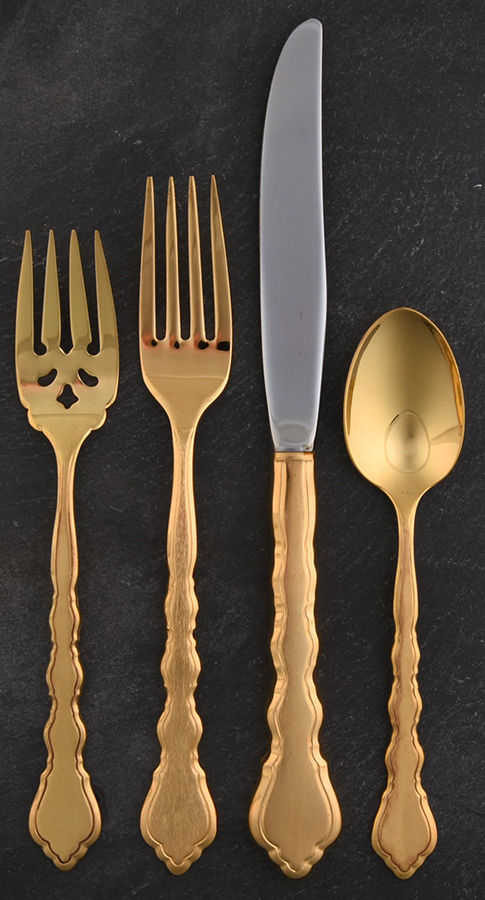 Golden Duet (Gold Electroplate) 4 Piece Place Setting by Oneida Silver-1