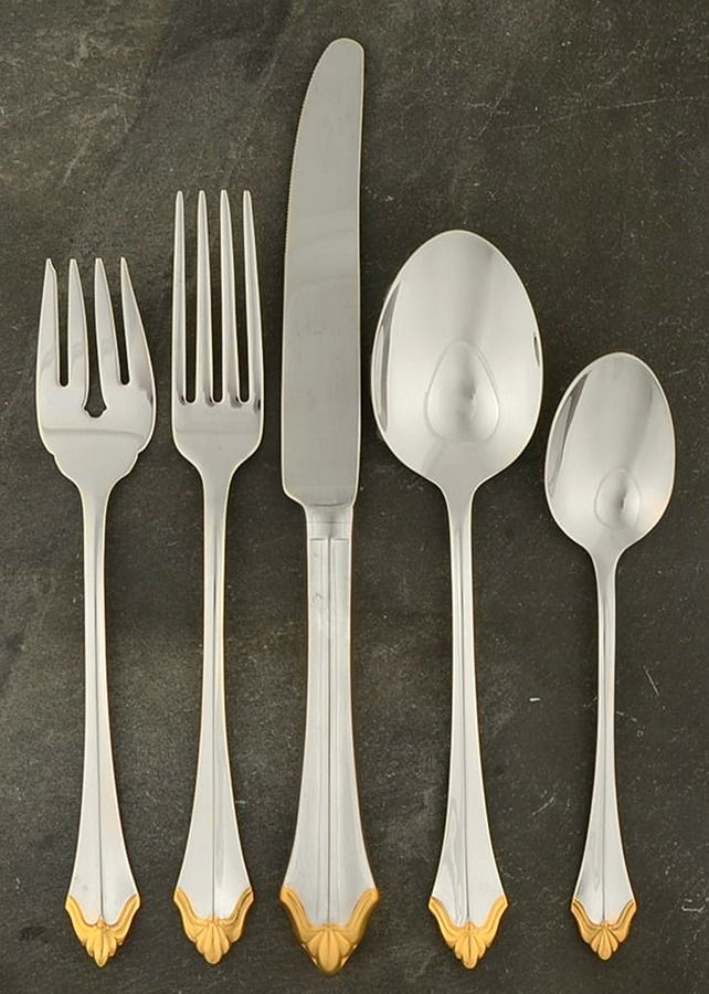 Golden Kenwood-Group I (Stainless-Gold) 5 Piece Place Setting by Oneida Silver-1