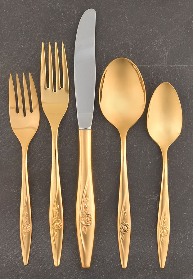 Golden Lasting Rose (Gold Electroplate) 5 Piece Place Setting by Oneida Silver-1