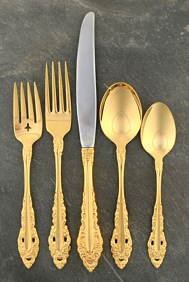 Golden Royal Grandeur (Gold Electroplate, 1975) 5 Piece Place Setting by Oneida Silver-1
