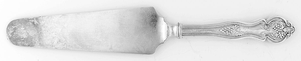 Grape-Vineyard (Variation, Silverplate, 1906) Solid Pie Server by Oneida Silver-1