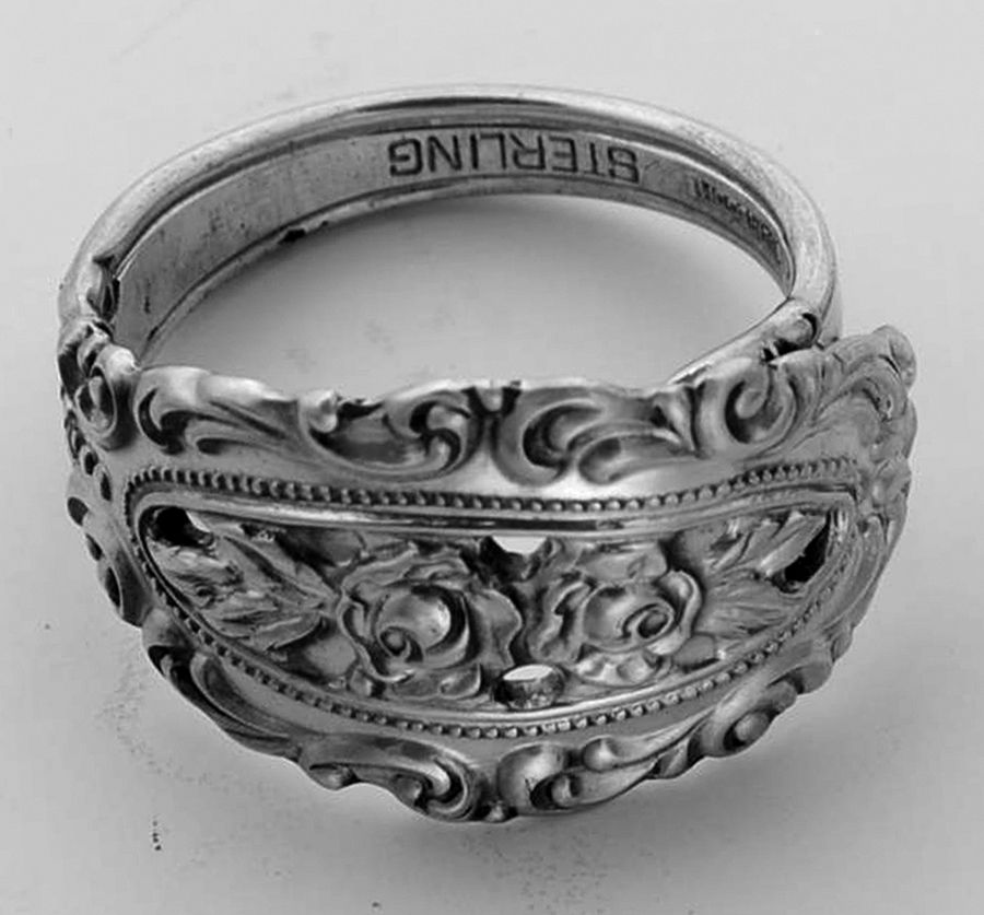 Grand Majesty (Sterling, 1976) Ring by Oneida Silver-1