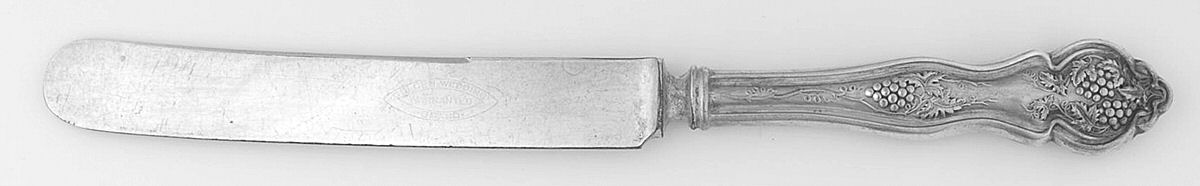 Grape-Vineyard (Non Variation, Silverplate, 1906) Old French Hollow Knife with Bolster by Oneida Silver-1