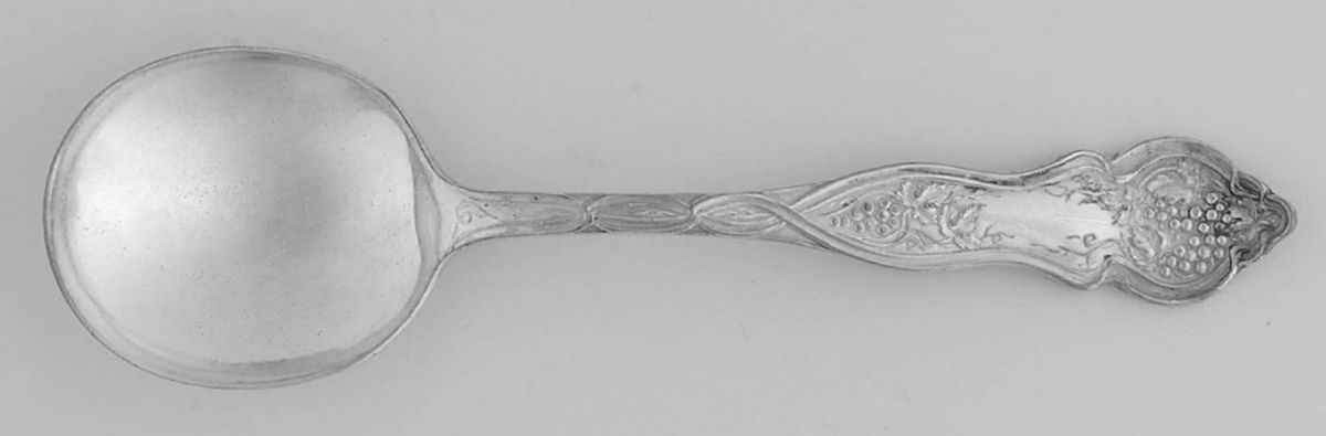 Grape-Vineyard (Non Variation, Silverplate, 1906) Round Bowl Soup Spoon (Gumbo) by Oneida Silver-1