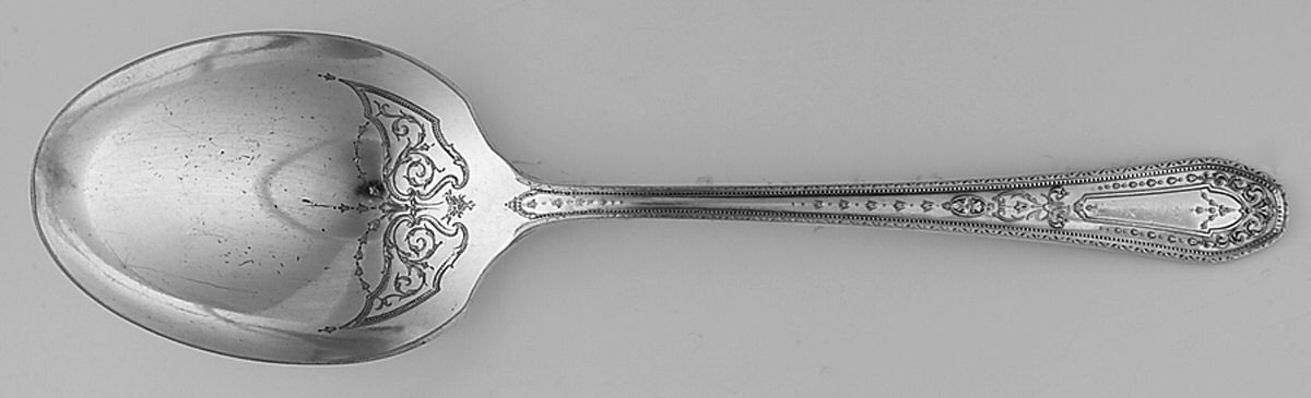 Hampton Court (Silverplate, 1926, Wreath) Preserve Spoon by Oneida Silver-1