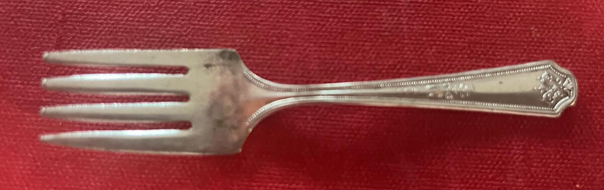 Hampton-Thelma Baby Fork by Oneida Silver-1