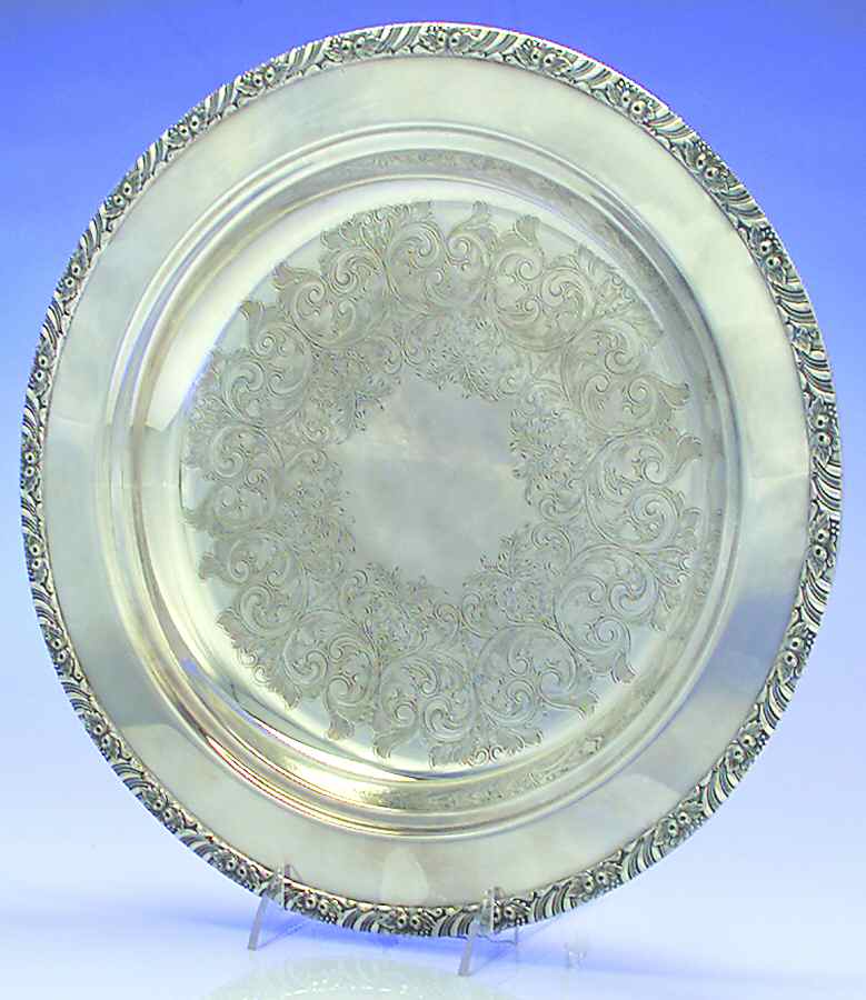 Henley (Silverplate, Hollowware) 14" Round Entree Server No Lid by Oneida Silver-1