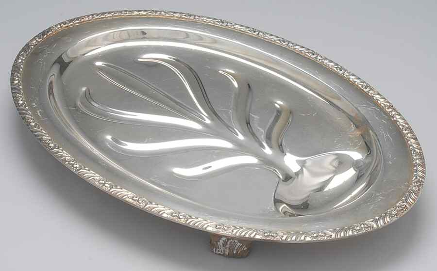 Henley (Silverplate, Hollowware) Medium Plated Meat Platter with Well by Oneida Silver-1