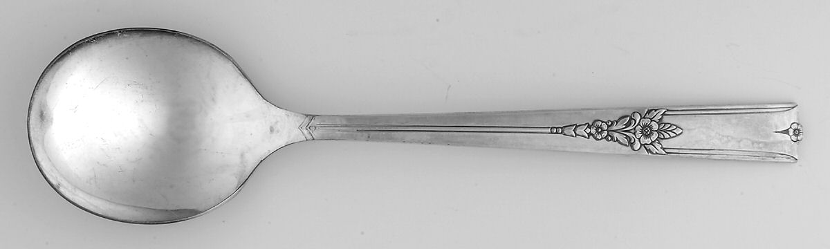King Arthur (Silverplate, 1941) Round Bowl Soup Spoon (Gumbo) by Oneida Silver-1