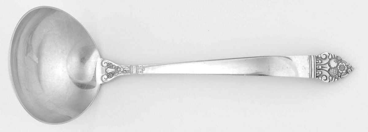 King Cedric (Sterling, 1949) Solid Gravy Ladle by Oneida Silver-1
