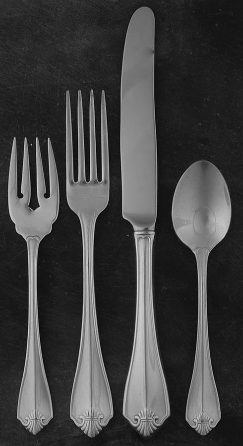King James (Silverplate, 1985) 4 Piece Place Setting by Oneida Silver-1