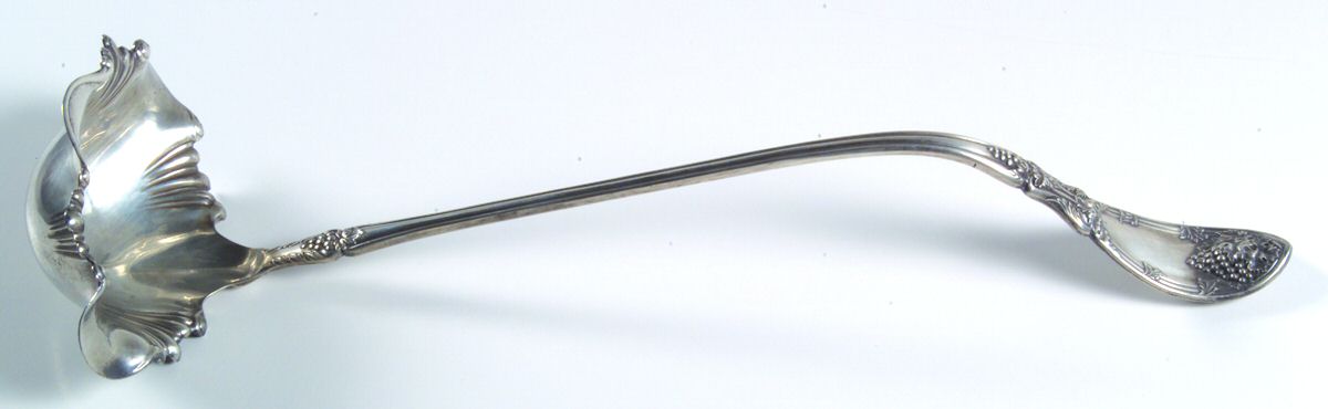 La Vigne (Silverplate, 1908) Punch Ladle Solid Piece by Oneida Silver-1