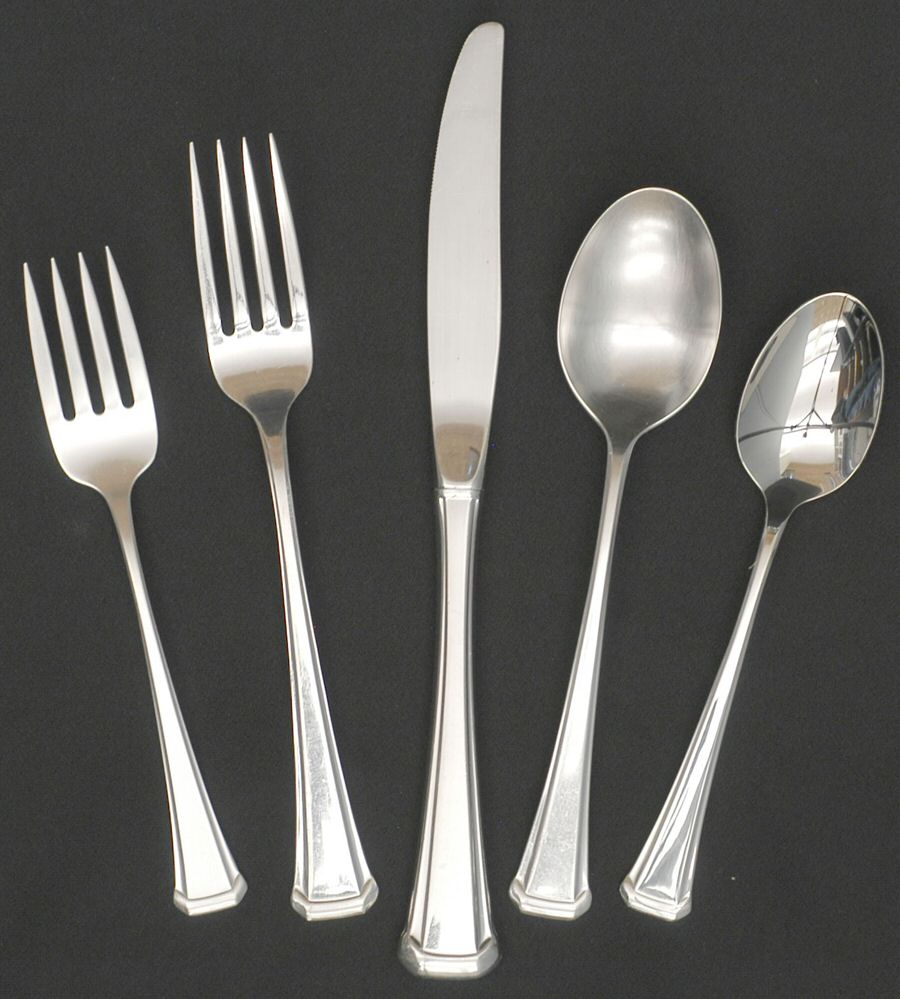 Maestro-St. Leger (Stainless) 5 Piece Place Setting by Oneida Silver-1