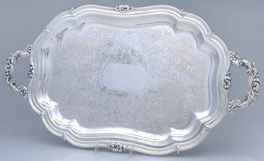 Melon-Plain (Silverplate, Hollowware) Medium Silverplate Waiter Tray by Oneida Silver-1