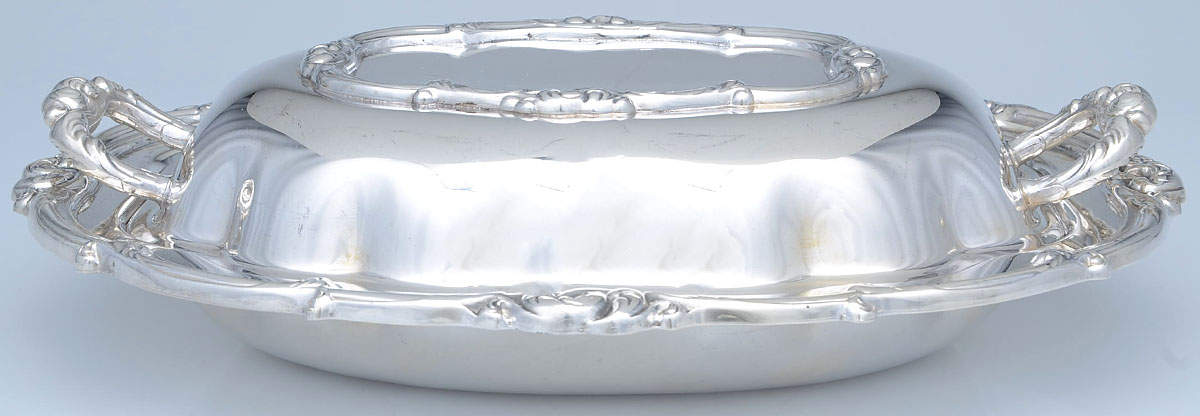 Melon-Plain (Silverplate, Hollowware) 12" Oval Double Vegetable by Oneida Silver-1