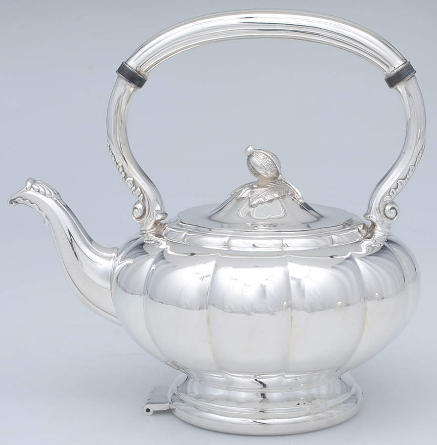 Melon-Plain (Silverplate, Hollowware) Kettle No Stand No Burner by Oneida Silver-1