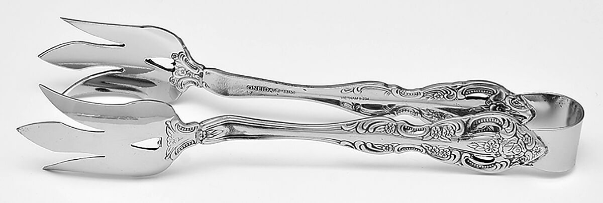 Michelangelo (Stainless) Solid Lettuce Tongs by Oneida Silver-1