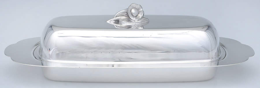 Silverplate Hollowware 1/4 Lb Butter W/Liner by Oneida Silver-1