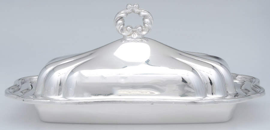 Silverplate Hollowware 1/4 Pound Covered Butter Dish by Oneida Silver-1