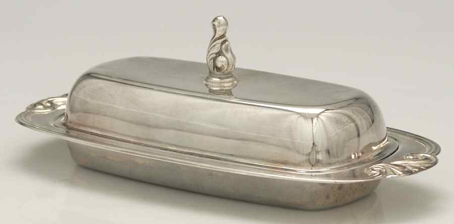 Silverplate Hollowware 1/4lb Covered Butter with Liner by Oneida Silver-1