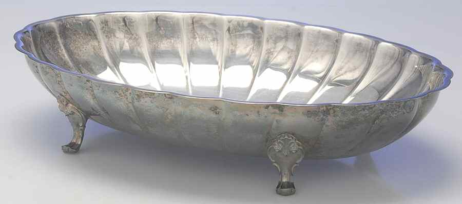 Silverplate Hollowware Footed Plated Oval Vegetable Bowl by Oneida Silver-1