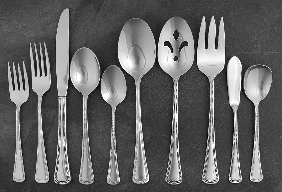 Needlepoint-Beaded Artistry (Stainless) 45 Piece Starter Set by Oneida Silver-1