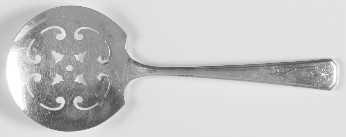 Nuart (Silverplate, 1932) Tomato Server, Solid Piece by Oneida Silver-1