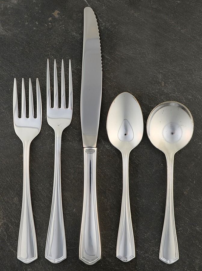 OHS131 (SILVERPLATE) 5 Piece Place Setting by Oneida Silver-1