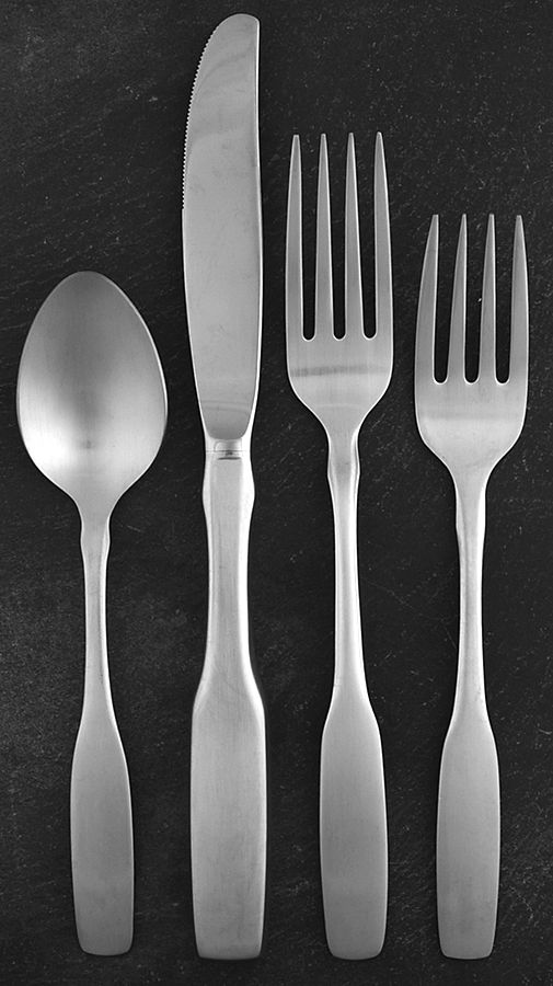 Paul Revere (Stainless) 4 Piece Place Setting by Oneida Silver-1