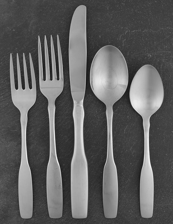 Paul Revere (Stainless) 40  Piece Estate Set by Oneida Silver-1