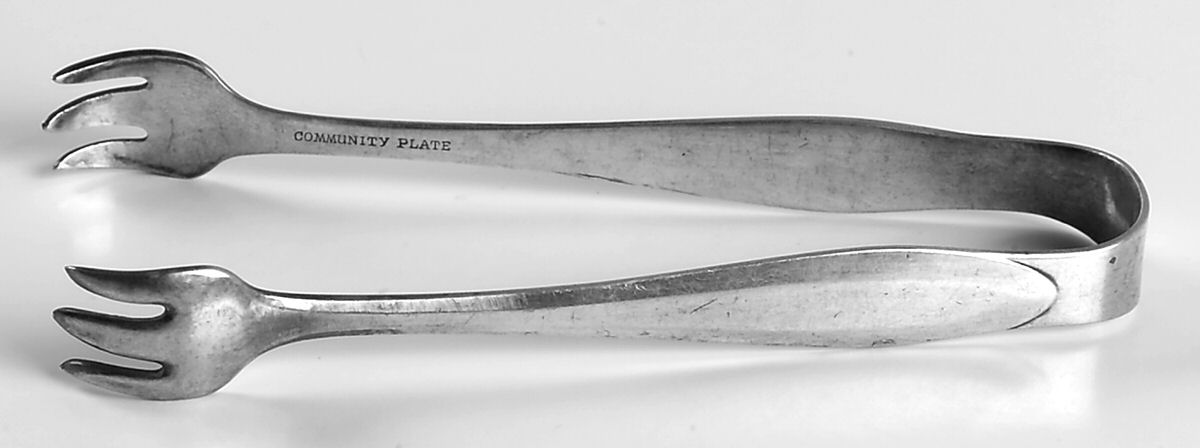 Patrician (Silverplate, 1914) Sugar Tongs by Oneida Silver-1