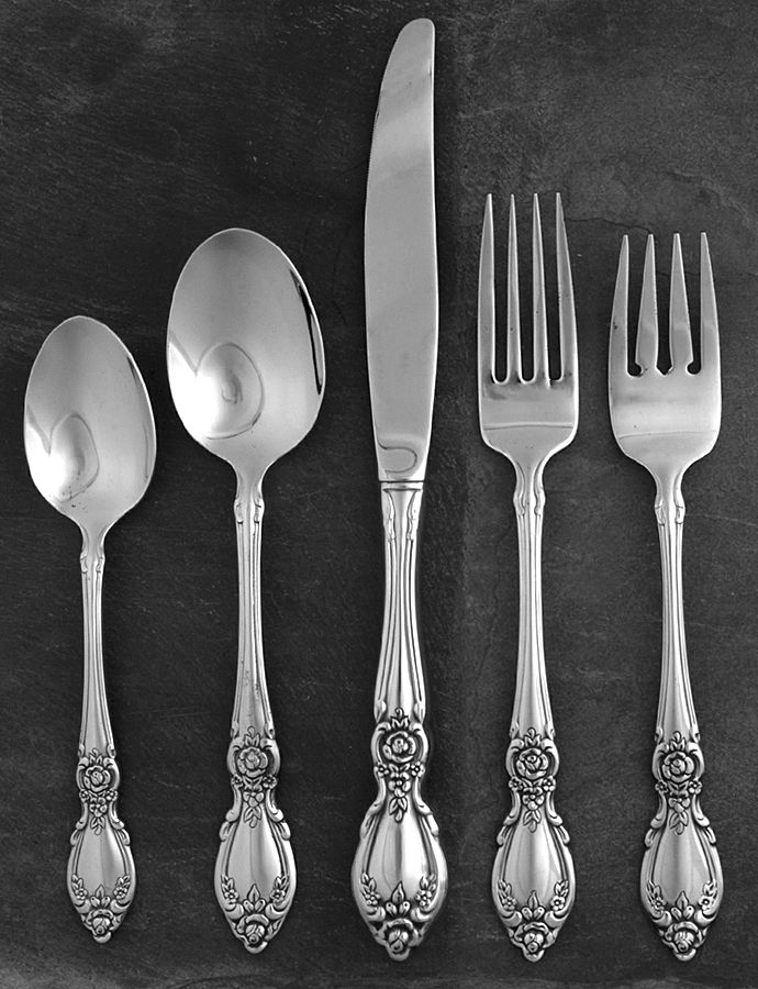 Plantation (Stainless, Community) 5 Piece Place Setting by Oneida Silver-1