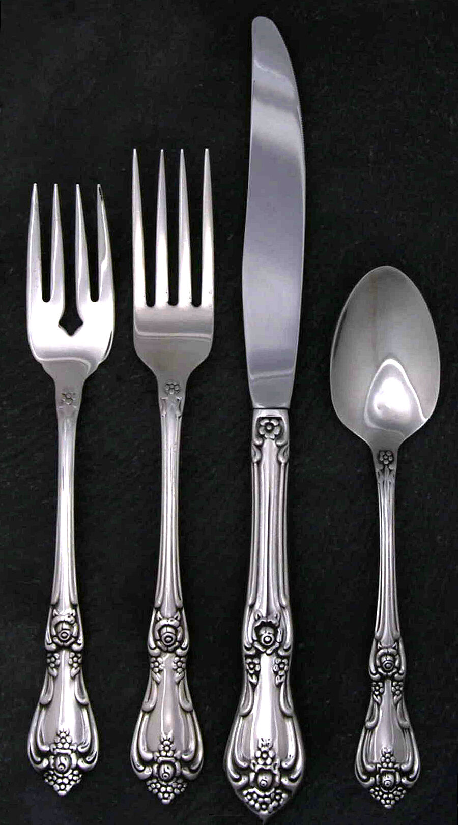 President (Stainless) 4 Piece Place Setting by Oneida Silver-1