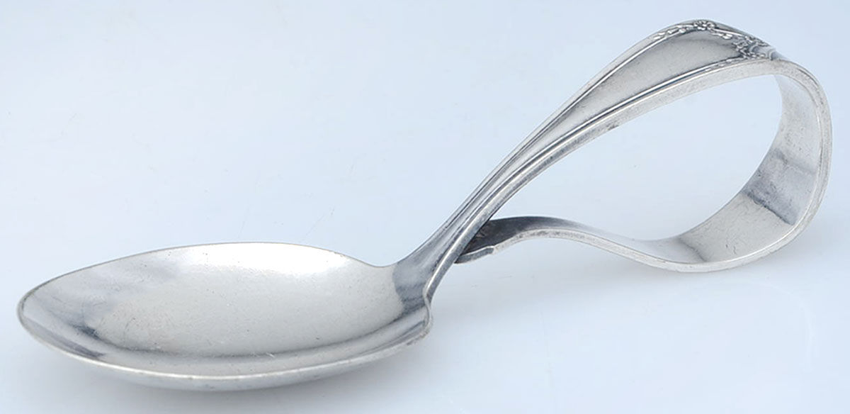 Primrose (Silverplate, 1915) Curved Handle Baby Spoon by Oneida Silver-1