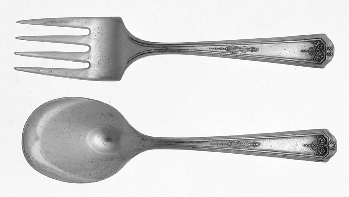 Queen Bess I (Silverplate, 1924) 2 Pc Baby Set (BF, BS) by Oneida Silver-1